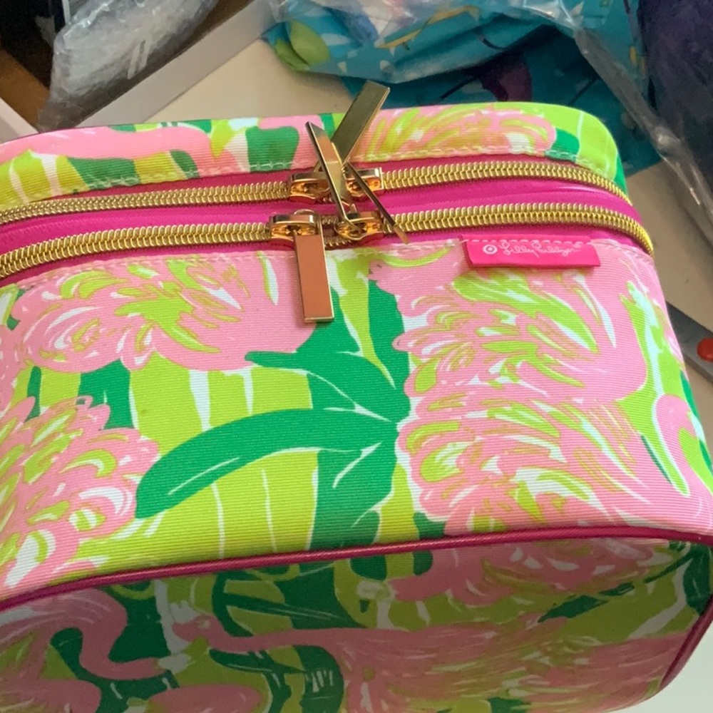NWT Lilly Pulitzer for target train case - Picture 5 of 10
